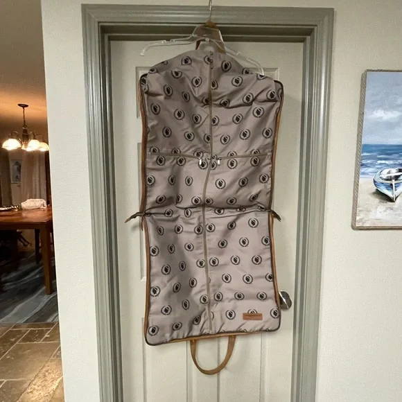 F H Wadsworth NYC Plaid Garment Bag with Leather Accents Caesers Palace emblem - Picture 7 of 14